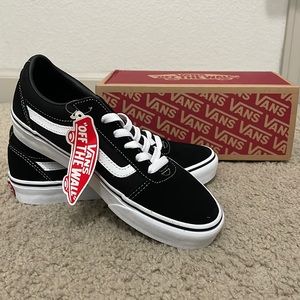 NWT black Vans